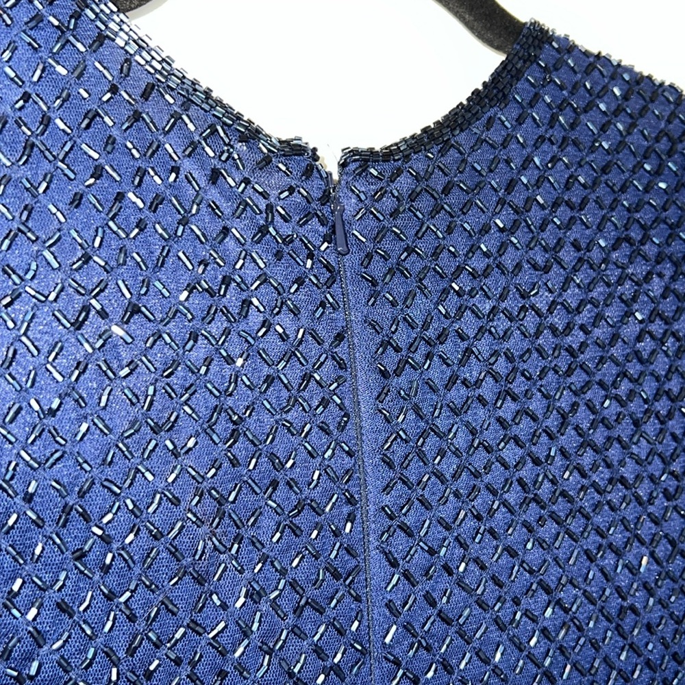 NWT Mac Duggal Beaded High Neck Long Sleeve Gown With Detailed Belt - 5056 - Picture 4 of 5